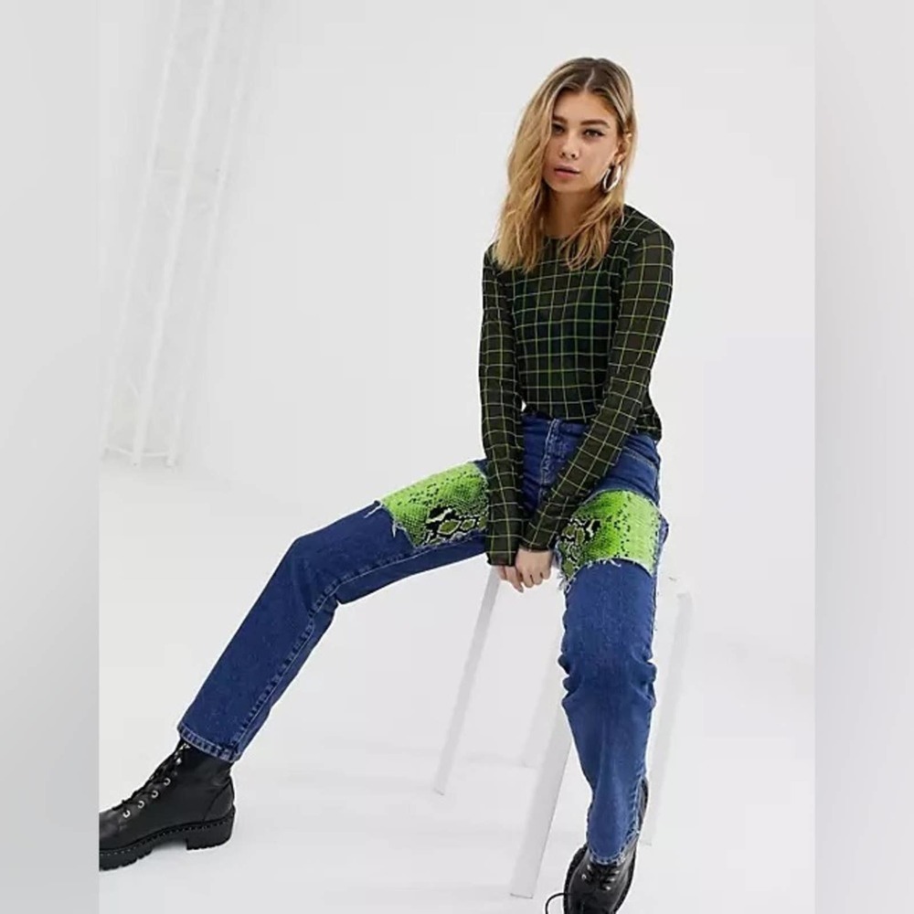 THE RAGGED PRIEST | High Rise Snakeskin Mom Jeans | 28